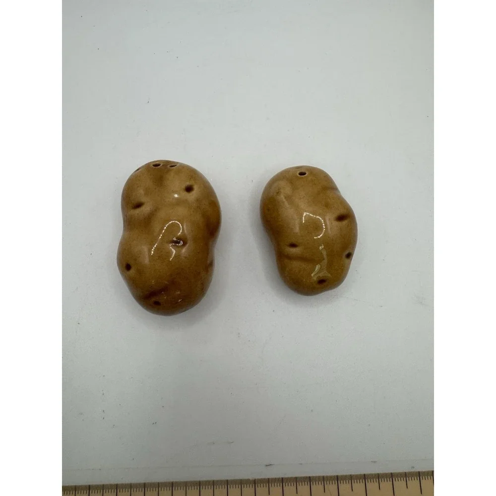Vintage‎ Potato Salt and Pepper Shakers